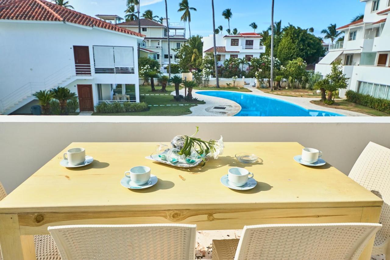 Classic Room with Sofa Bed, Pool View
